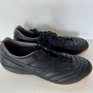 MORELIA ; Men's Black Soccer Shoes